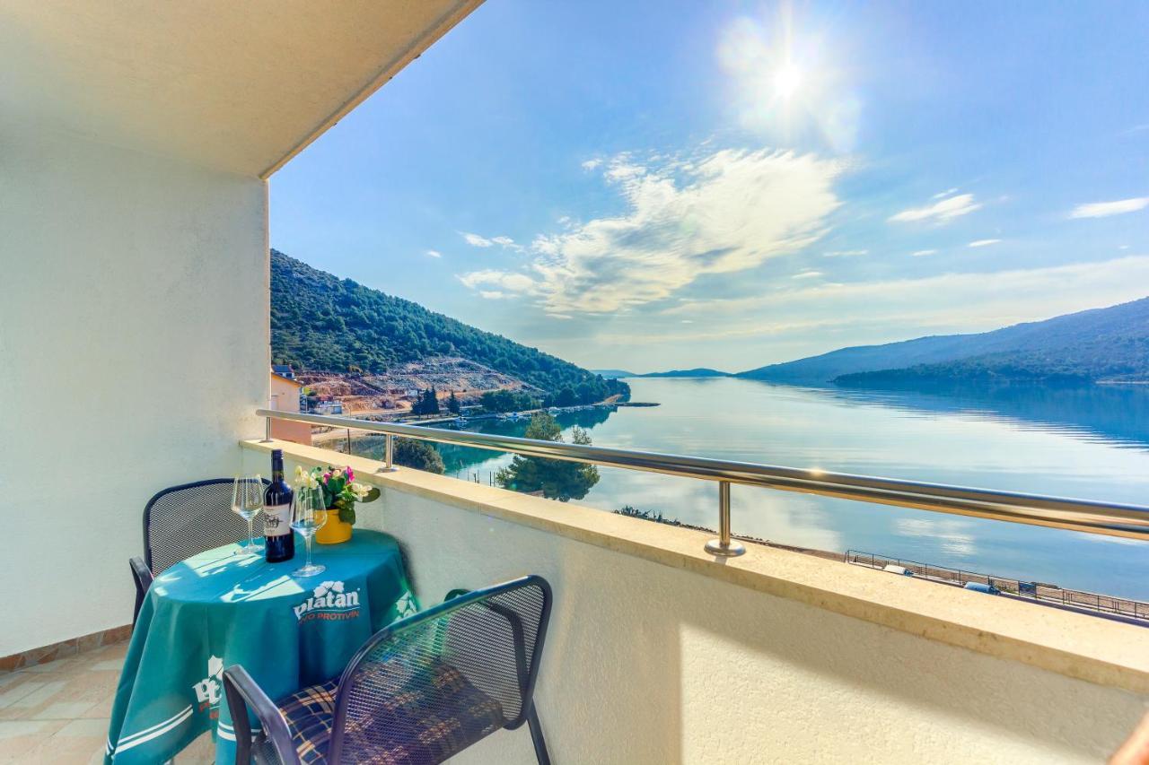 Villa Drago Marina Bagian luar foto